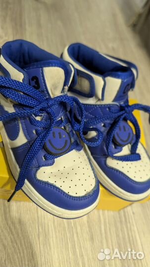 Кроссовки высокие