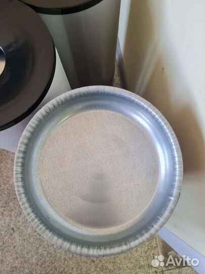 Урна с пепельницей