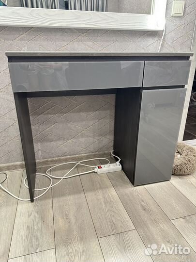 Туалетный столик