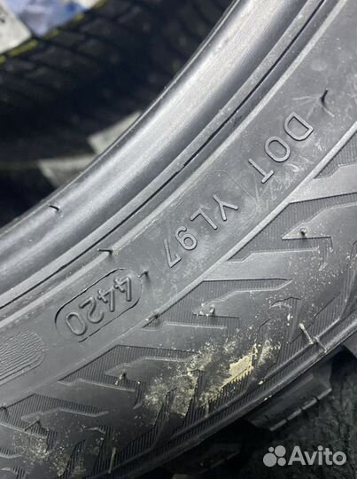 Nokian Tyres Hakkapeliitta 9 235/45 R18