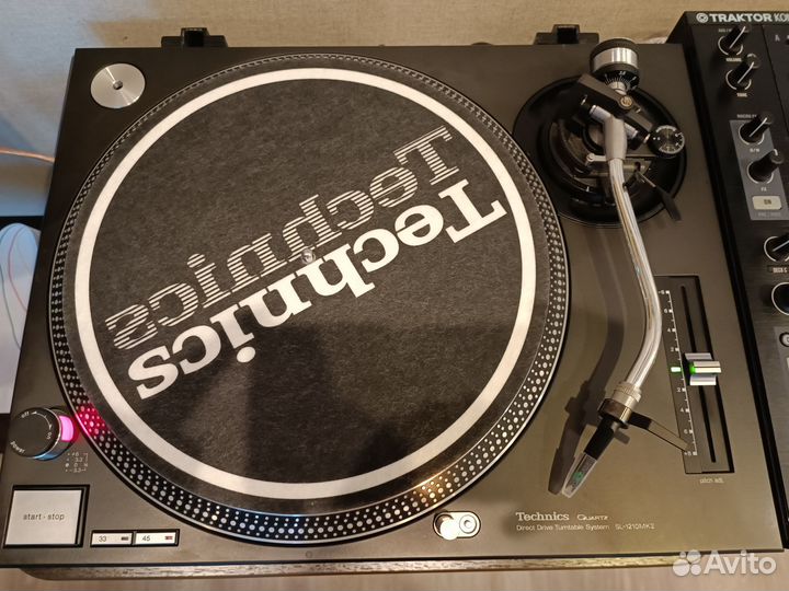 Technics SL-1210MK2 + Traktor kontrol Z2