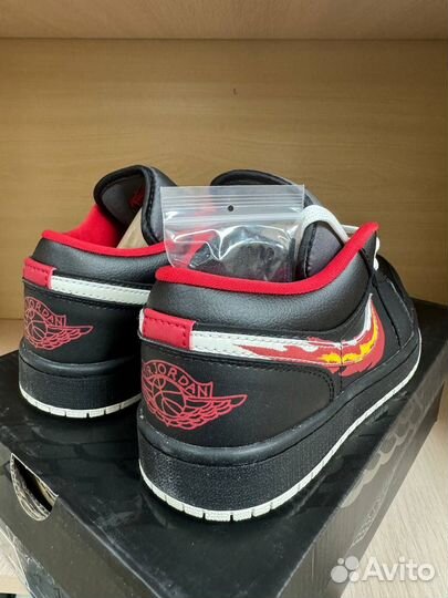 Кроссовки Air Jordan 1 Low 