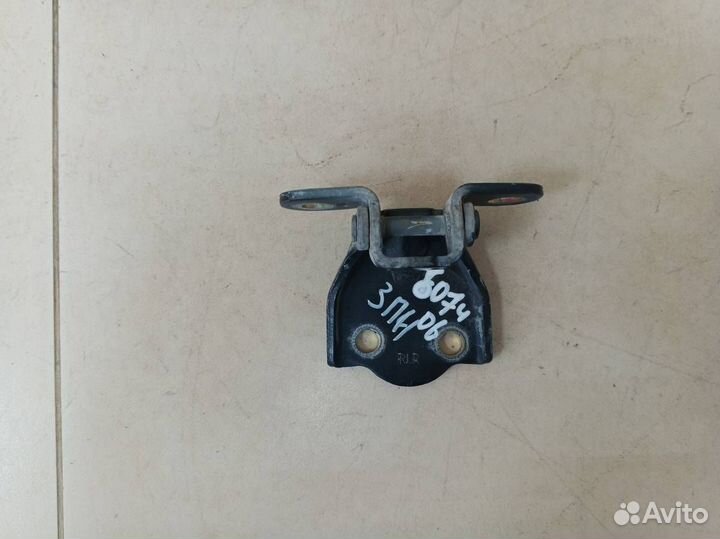 Петля двери задней правой нижняя Hyundai Accent LC, Tagaz 2000-2012