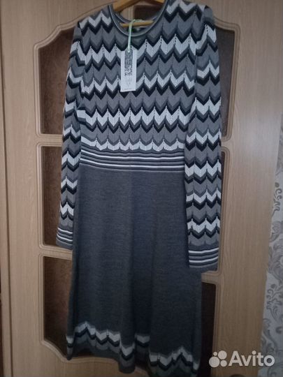 Вязаное платье