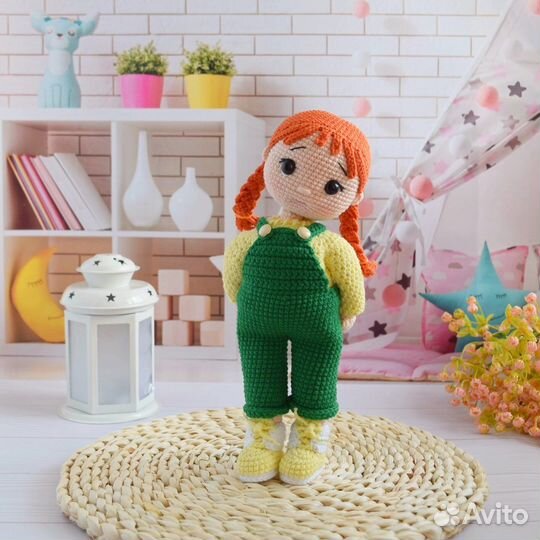 Кукла вязаная ручной работы