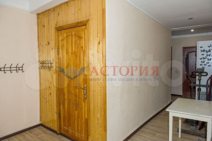 2-к. квартира, 67 м², 1/2 эт.