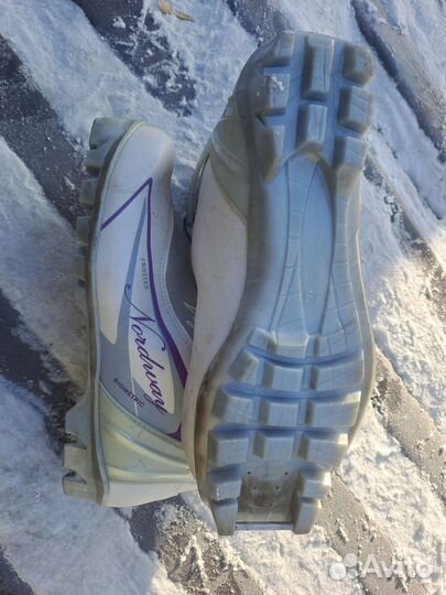 Лыжные ботинки классические