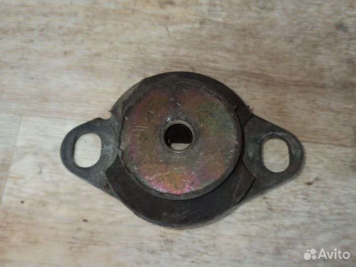 Опора кпп renault symbol clio 1