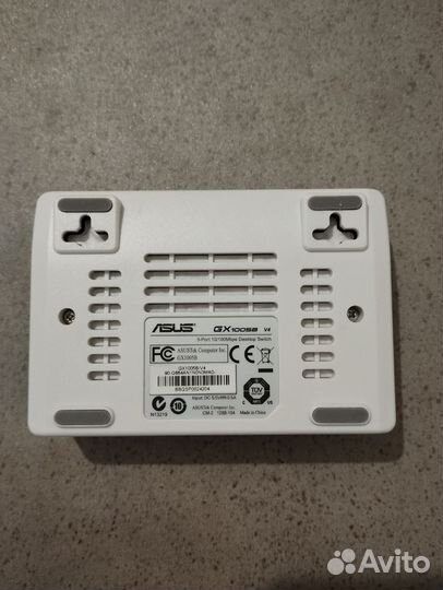 Коммутатор asus GX1005B V4