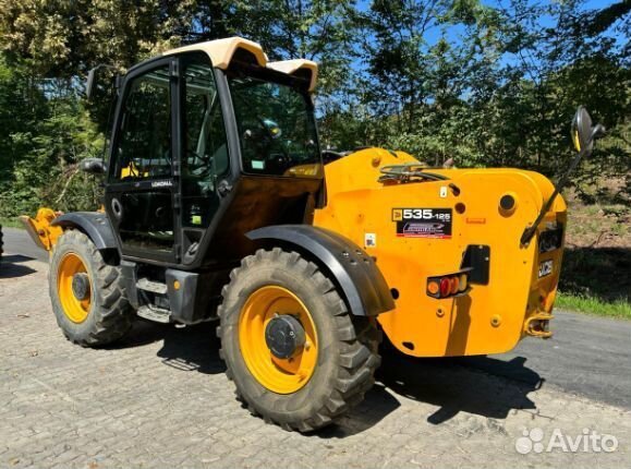 Стекло лобовое (триплекс) 827/80225 Jсb Loadall 54