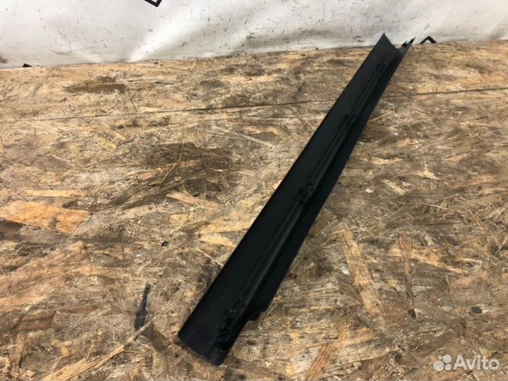 Накладка порога передняя правая Mercedes-Benz