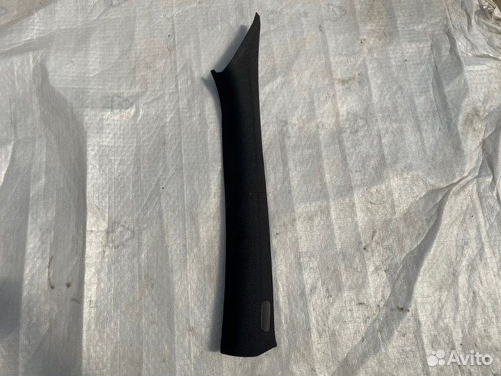 Накладка стойки лобового стекла правая