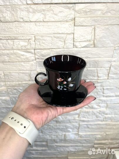 Новый чайный сервиз на 6 персон из темного стекла