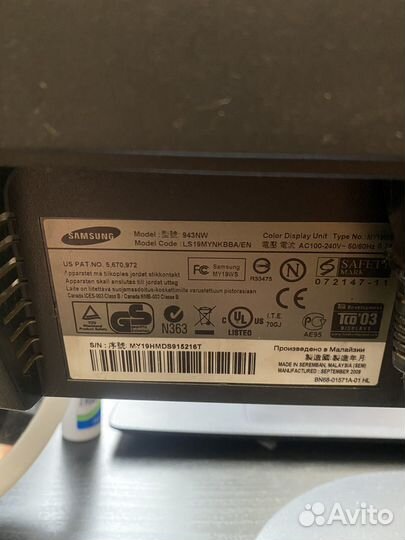 Монитор Samsung