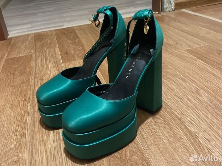 Туфли братц 40