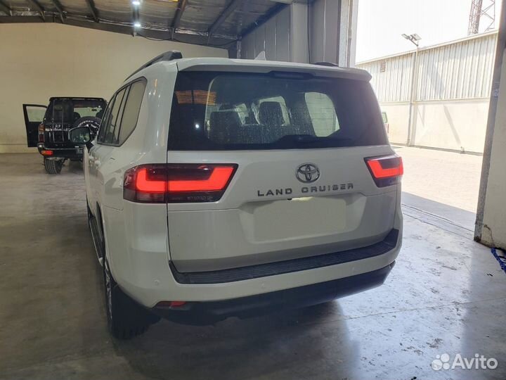 Toyota Land Cruiser 3.3 AT, 2022, 15 км