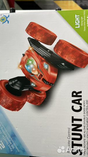 Детская машинка на пульте управления