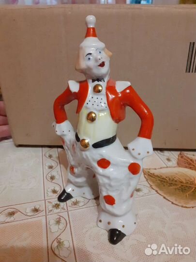 Статуэтка фарфоровая СССР клоун