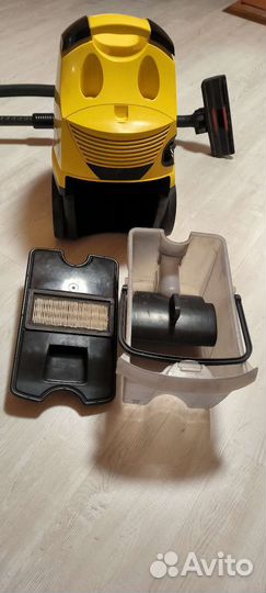 Пылесос Karcher DS 5500 с аквафильтром