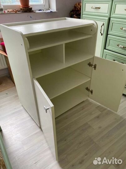 Отдам пеленальный стол