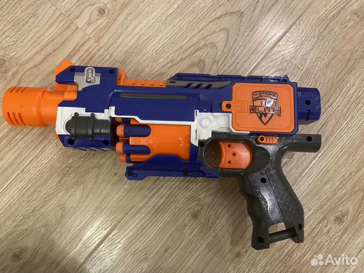 Бластер Нёрф