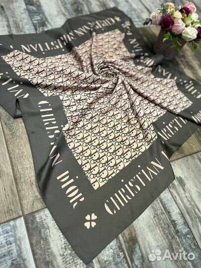 Шелковый платок Dior серый с розовым