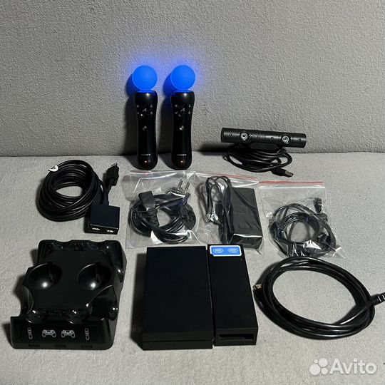 Playstation 4 VR v1 + 2 Move