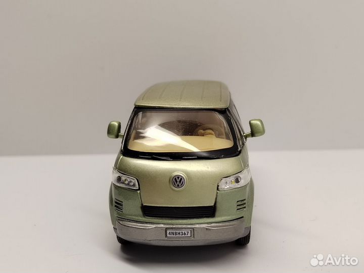 VW Microbus 2001 (Cararama) 1/43