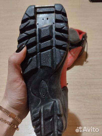 Лыжные ботинки