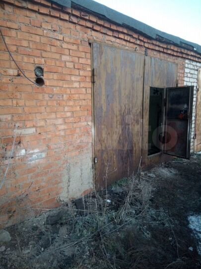 Гараж, > 30 м²