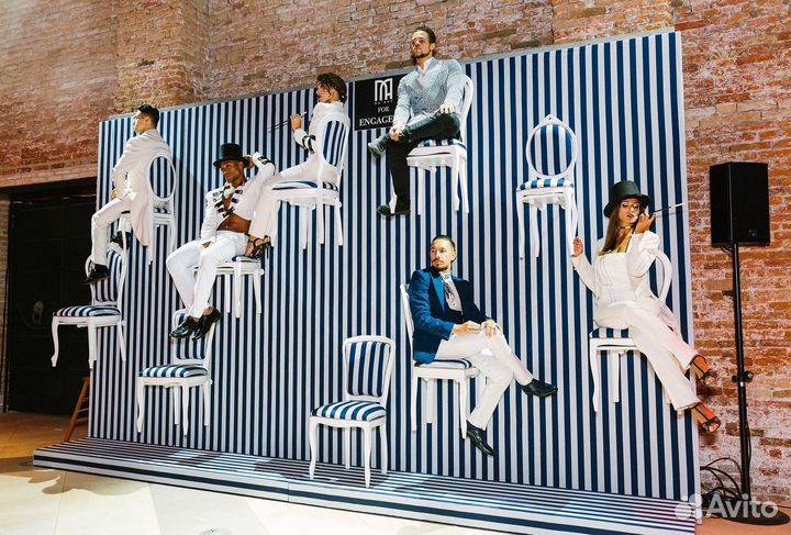 Монтажник декораций Оформитель входных групп