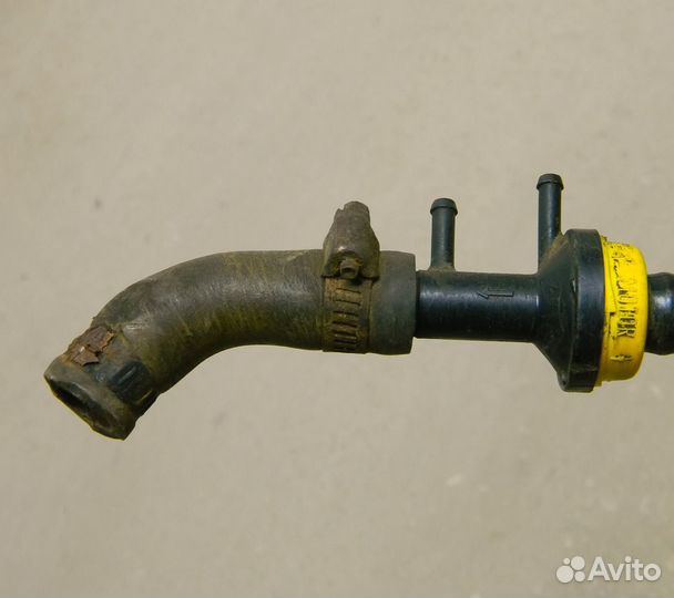 Трубка вакуумная VW Golf 2