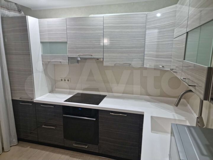 2-к. квартира, 58 м², 5/10 эт.