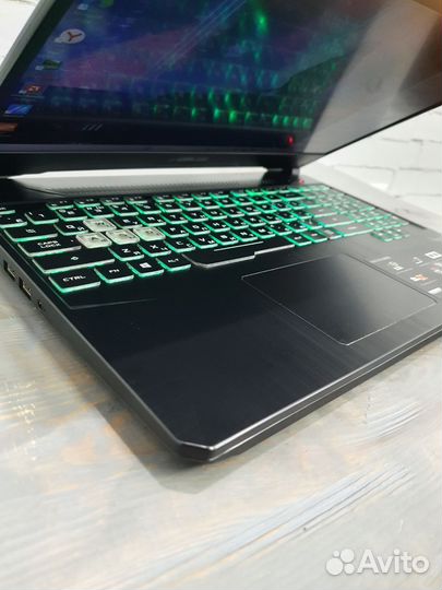 Игровой Asus TUF Gaming FX505DT 15.6
