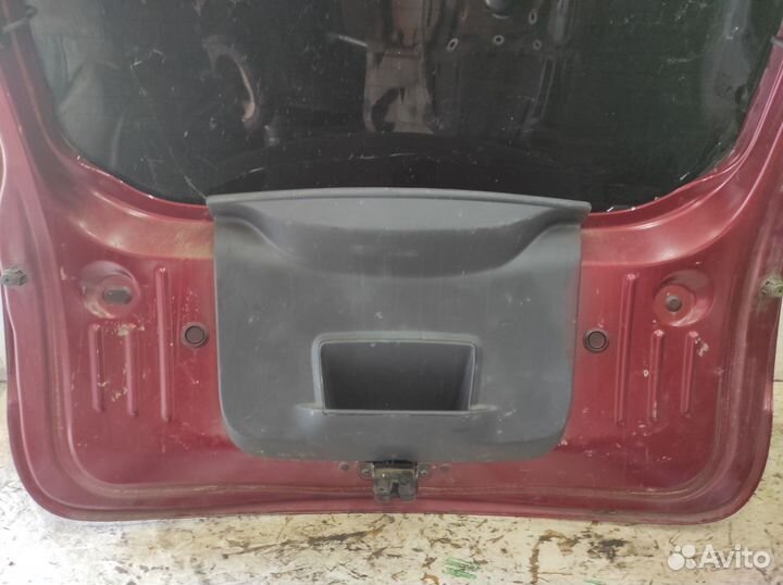 Крышка багажника Renault Duster