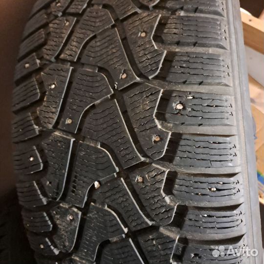 Pirelli Ice Zero 265/65 R17