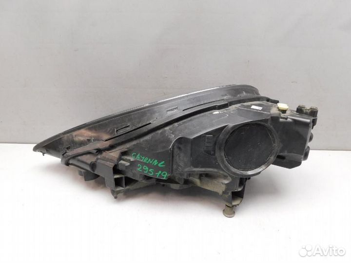 Фара правая Porsche Cayenne
