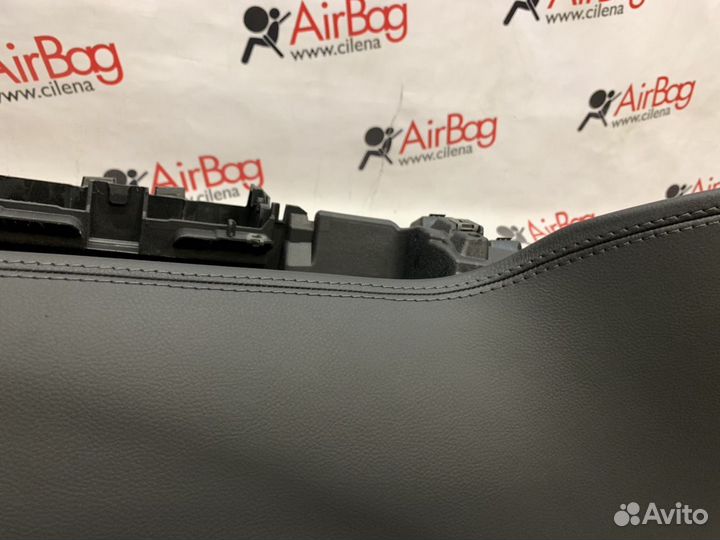 Торпедо панель приборов Audi a8 d4 кожа