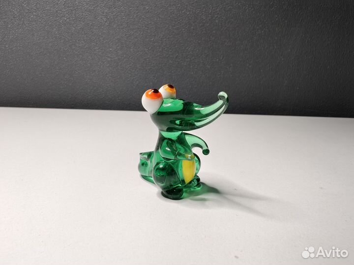Стеклянный крокодил