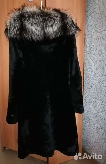 Шуба мутоновая с капюшоном