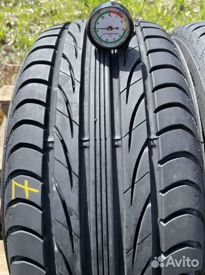 Semperit Speed Life 215/45 R17