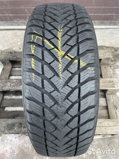 Goodyear UltraGrip+ SUV 235/60 R18