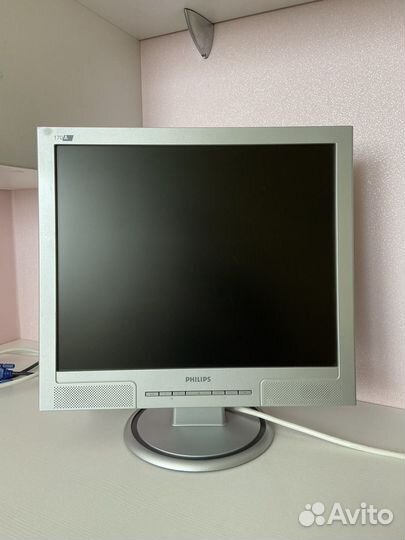 Монитор Philips 170A7FS