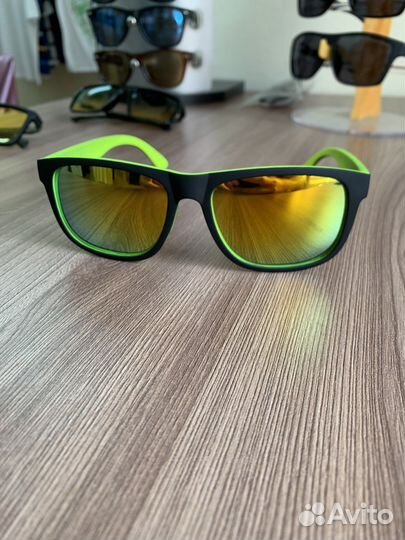 Солнцезащитные очки polaroid