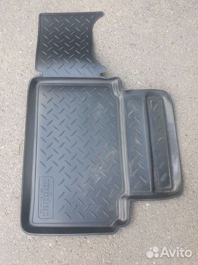 Коврики резиновый для машины