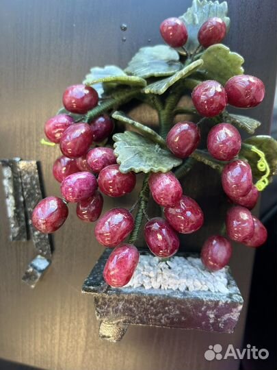 Сувенир виноград