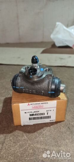 Цилиндр тормозной Mitsubishi MR493393