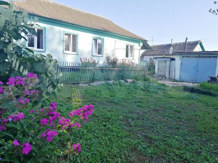 Дом 52 м² на участке 11 сот.