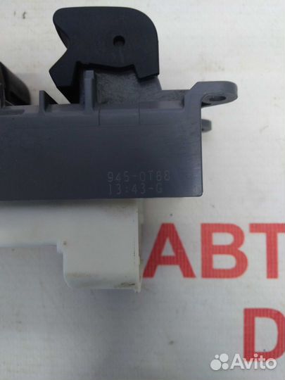 Блок управления стеклоподъемниками Toyota Camry (V