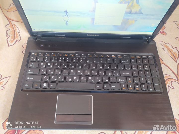 Ноутбук Lenovo G570 (Core i3)